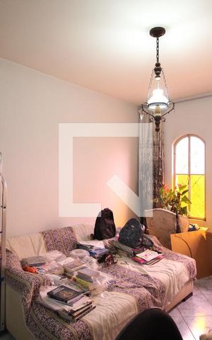 Casa à venda com 178m², 3 quartos e 3 vagasSala