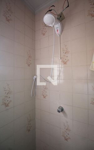Casa à venda com 178m², 3 quartos e 3 vagasBanheiro da Suíte 1