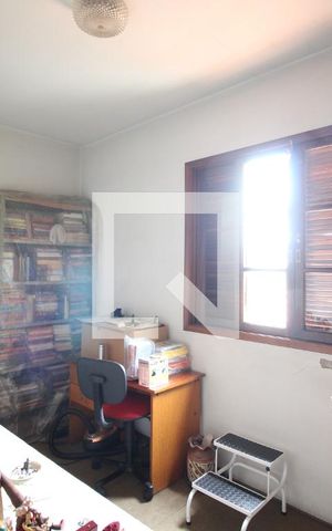 Casa à venda com 178m², 3 quartos e 3 vagasQuarto 2