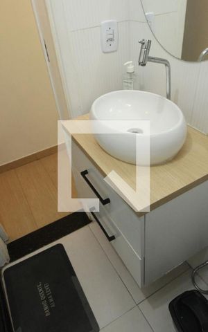 Apartamento à venda com 60m², 3 quartos e sem vagaBanheiro