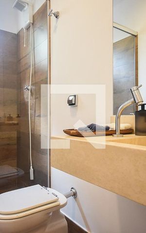 Casa à venda com 625m², 4 quartos e 6 vagas Casa à venda com 625m², 4 quartos e 6 vagasLavabo 2
