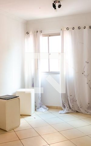 Apartamento à venda com 57m², 2 quartos e 1 vaga Apartamento à venda com 57m², 2 quartos e 1 vagaSala