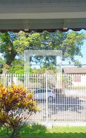 Casa para alugar com 240m², 3 quartos e 4 vagas Casa para alugar com 240m², 3 quartos e 4 vagasvista da Sala