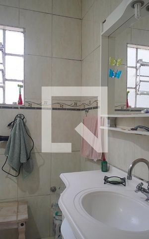Casa para alugar com 240m², 3 quartos e 4 vagas Casa para alugar com 240m², 3 quartos e 4 vagasBanheiro
