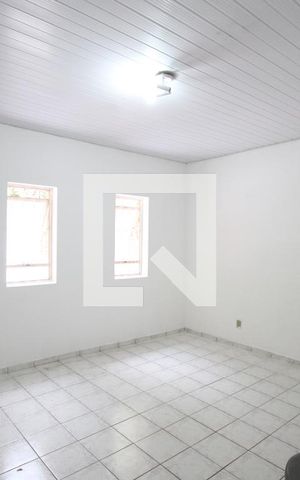 Casa para alugar com 80m², 1 quarto e 1 vagaSala