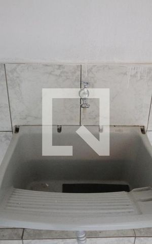 Casa para alugar com 80m², 1 quarto e 1 vagaÁrea de Serviço