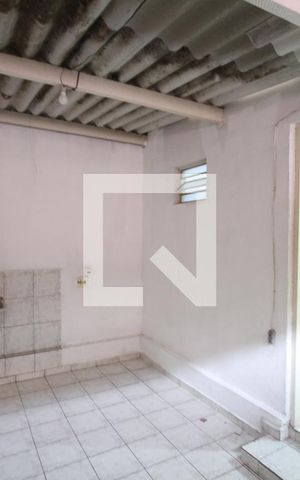 Casa para alugar com 80m², 1 quarto e 1 vagaÁrea de Serviço