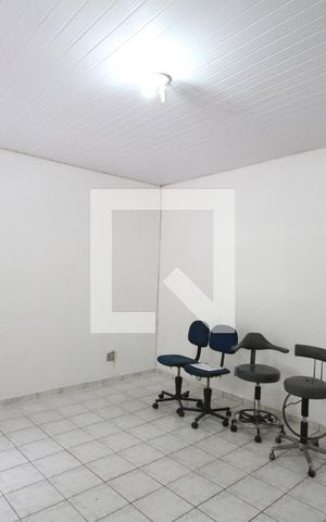 Casa para alugar com 80m², 1 quarto e 1 vagaSala