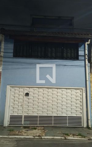 Casa à venda com 250m², 3 quartos e 2 vagasFachada