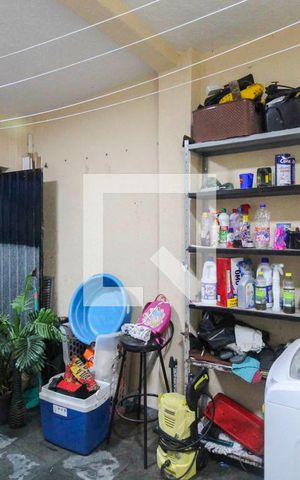Casa à venda com 250m², 3 quartos e 2 vagasÁrea de Serviço