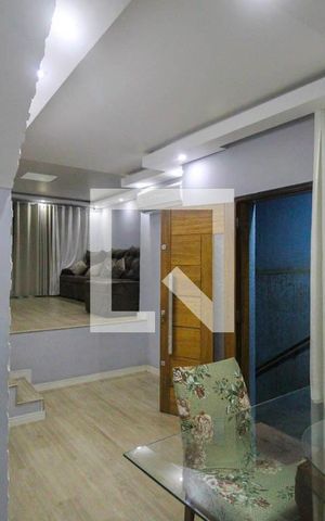 Casa à venda com 250m², 3 quartos e 2 vagasSala
