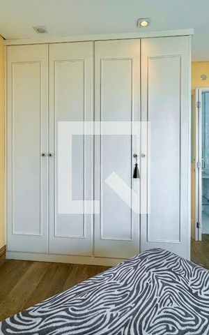 Apartamento à venda com 44m², 1 quarto e 1 vaga Apartamento à venda com 44m², 1 quarto e 1 vagaSuite