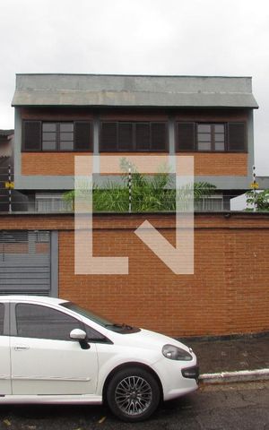 Casa à venda com 630m², 4 quartos e 3 vagasFachada