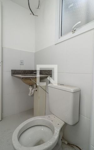 Apartamento à venda com 65m², 2 quartos e 1 vaga Apartamento à venda com 65m², 2 quartos e 1 vagaBanheiro da Suíte