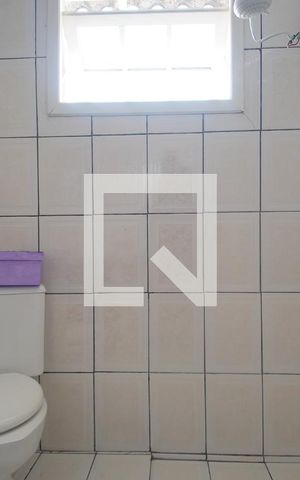 Casa à venda com 200m², 4 quartos e 2 vagas Casa à venda com 200m², 4 quartos e 2 vagasBanheiro da Suíte 2