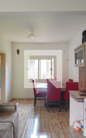 Casa à venda com 200m², 4 quartos e 2 vagas Casa à venda com 200m², 4 quartos e 2 vagasSala