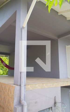 Casa à venda com 200m², 4 quartos e 2 vagas Casa à venda com 200m², 4 quartos e 2 vagasÁrea externa