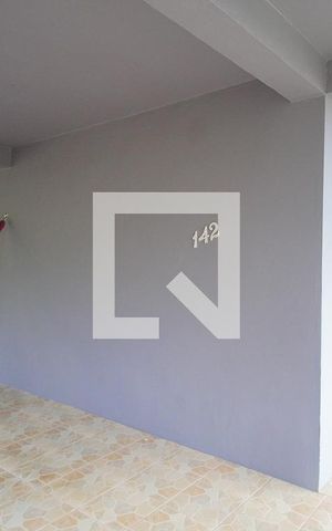 Casa à venda com 200m², 4 quartos e 2 vagas Casa à venda com 200m², 4 quartos e 2 vagasvaranda da Suíte 1