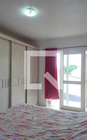 Casa à venda com 200m², 4 quartos e 2 vagas Casa à venda com 200m², 4 quartos e 2 vagasSuíte 1