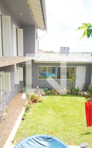 Casa à venda com 200m², 4 quartos e 2 vagas Casa à venda com 200m², 4 quartos e 2 vagasQuintal