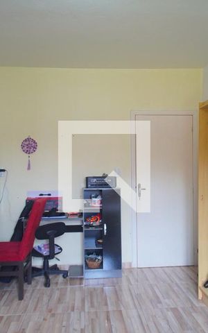 Casa à venda com 200m², 4 quartos e 2 vagas Casa à venda com 200m², 4 quartos e 2 vagasQuarto 1