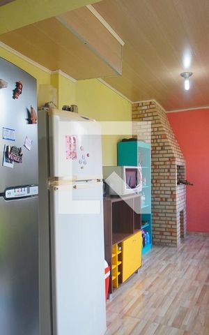 Casa à venda com 200m², 4 quartos e 2 vagas Casa à venda com 200m², 4 quartos e 2 vagasCozinha