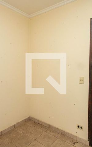 Casa à venda com 900m², 5 quartos e 10 vagasDependência de hospedes- Quarto 1