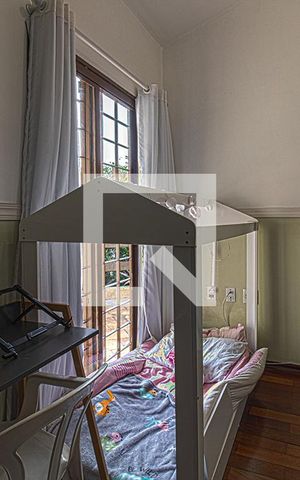 Casa à venda com 350m², 4 quartos e 4 vagas Casa à venda com 350m², 4 quartos e 4 vagasmezanino_3