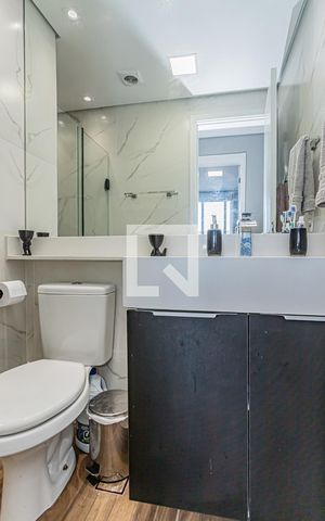 Apartamento para alugar com 42m², 2 quartos e 1 vaga Apartamento para alugar com 42m², 2 quartos e 1 vagaBanheiro