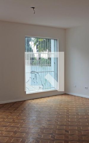 Casa para alugar com 250m², 4 quartos e 3 vagasSala