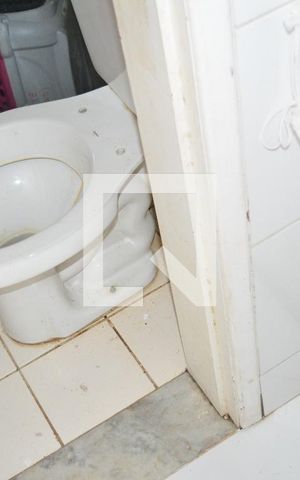 Apartamento para alugar com 50m², 2 quartos e 1 vagaCozinha com área de serviços e banheiro