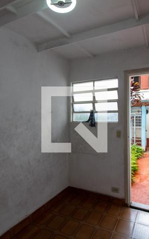 Casa à venda com 150m², 3 quartos e 2 vagas Casa à venda com 150m², 3 quartos e 2 vagasQuarto de Serviço