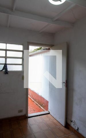 Casa à venda com 150m², 3 quartos e 2 vagas Casa à venda com 150m², 3 quartos e 2 vagasQuarto de Serviço