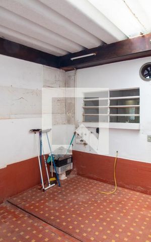 Casa à venda com 150m², 3 quartos e 2 vagas Casa à venda com 150m², 3 quartos e 2 vagasÁrea de Serviço