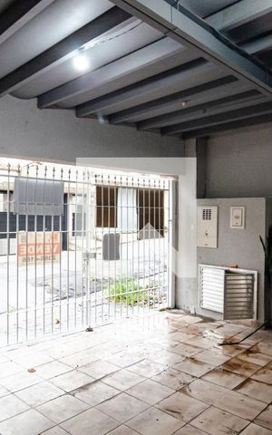Casa à venda com 112m², 3 quartos e 3 vagas Casa à venda com 112m², 3 quartos e 3 vagasGaragem