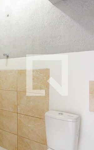 Casa à venda com 112m², 3 quartos e 3 vagas Casa à venda com 112m², 3 quartos e 3 vagasBanheiro de Serviço