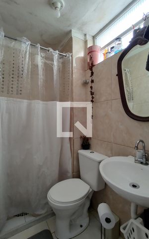 Apartamento para alugar com 45m², 1 quarto e sem vaga Apartamento para alugar com 45m², 1 quarto e sem vagaBanheiro