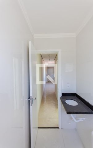 Apartamento à venda com 88m², 2 quartos e 1 vaga Apartamento à venda com 88m², 2 quartos e 1 vagaBanheiro