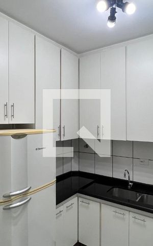 Apartamento para alugar com 82m², 2 quartos e sem vaga Apartamento para alugar com 82m², 2 quartos e sem vagaCozinha - Armários