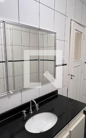 Apartamento para alugar com 82m², 2 quartos e sem vaga Apartamento para alugar com 82m², 2 quartos e sem vagaBanheiro