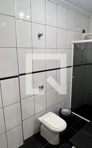 Apartamento para alugar com 82m², 2 quartos e sem vaga Apartamento para alugar com 82m², 2 quartos e sem vagaBanheiro