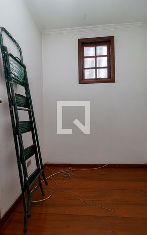 Casa à venda com 300m², 6 quartos e 4 vagasQuarto 6