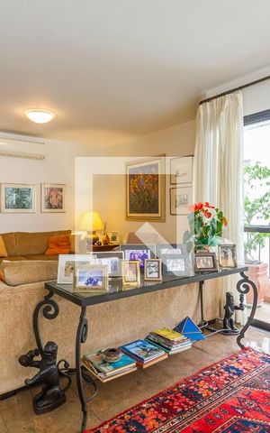 Apartamento à venda com 291m², 4 quartos e 4 vagasSala