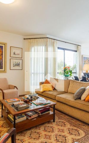 Apartamento à venda com 291m², 4 quartos e 4 vagasSala