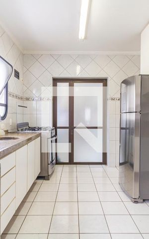 Apartamento à venda com 291m², 4 quartos e 4 vagasCozinha