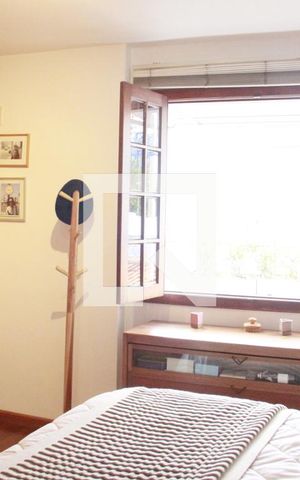 Casa à venda com 173m², 3 quartos e 2 vagasQuarto 3