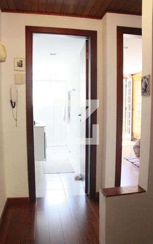 Casa à venda com 173m², 3 quartos e 2 vagasCorredor Quartos