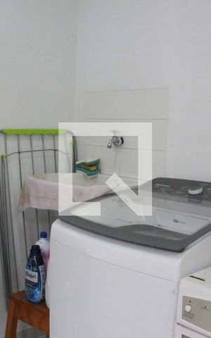 Casa à venda com 173m², 3 quartos e 2 vagasLavanderia