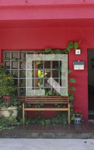 Casa à venda com 173m², 3 quartos e 2 vagasFachada