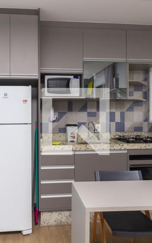 Studio à venda com 28m², 1 quarto e sem vaga Studio à venda com 28m², 1 quarto e sem vagaCozinha